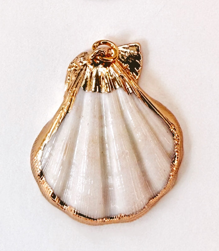 Gold Rimmed Cream Scallop Pendant